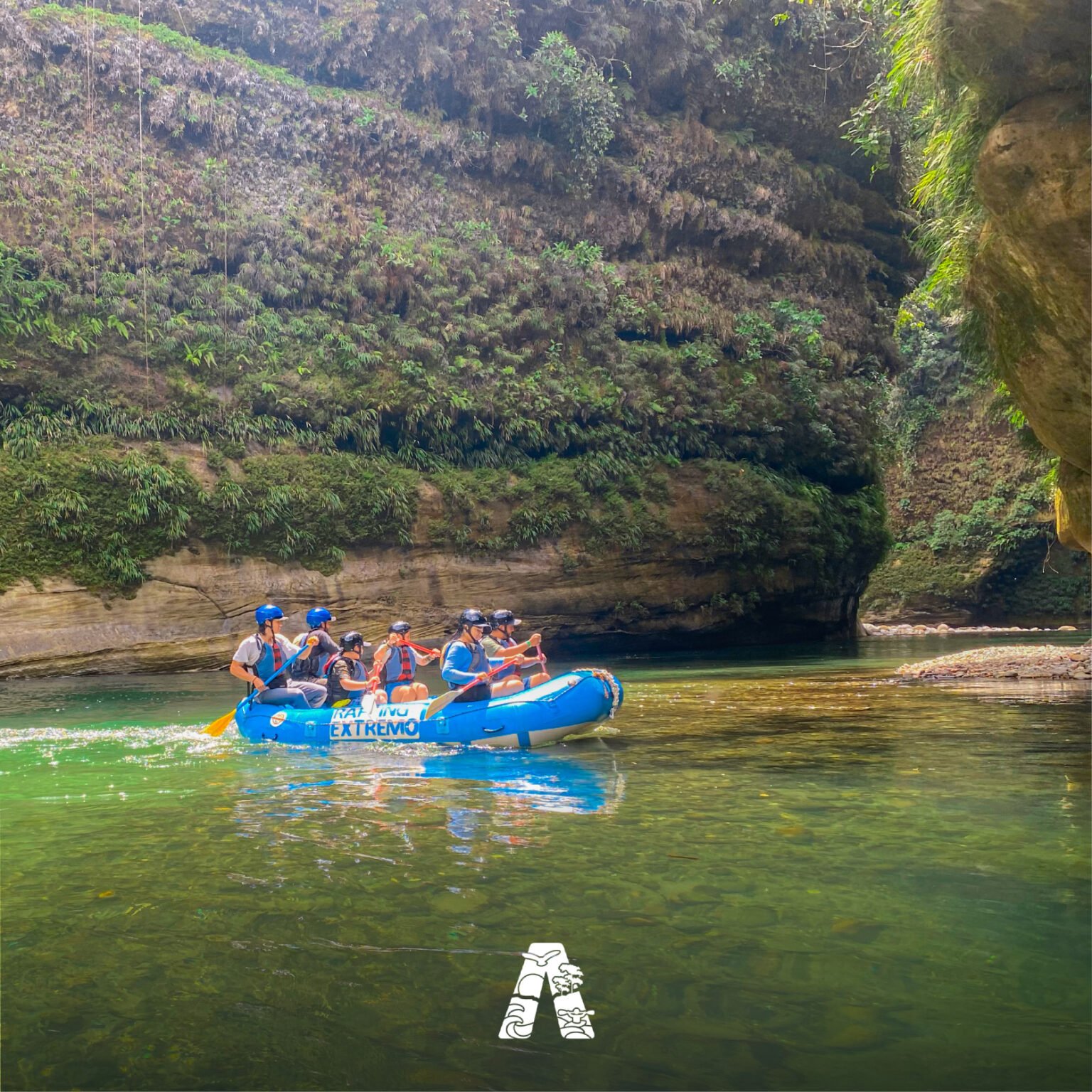 Triangular Raft Sas 01. CAÑÓN DEL RÍO GÜEJAR (RAFTING) - AVENTURANDO SAS